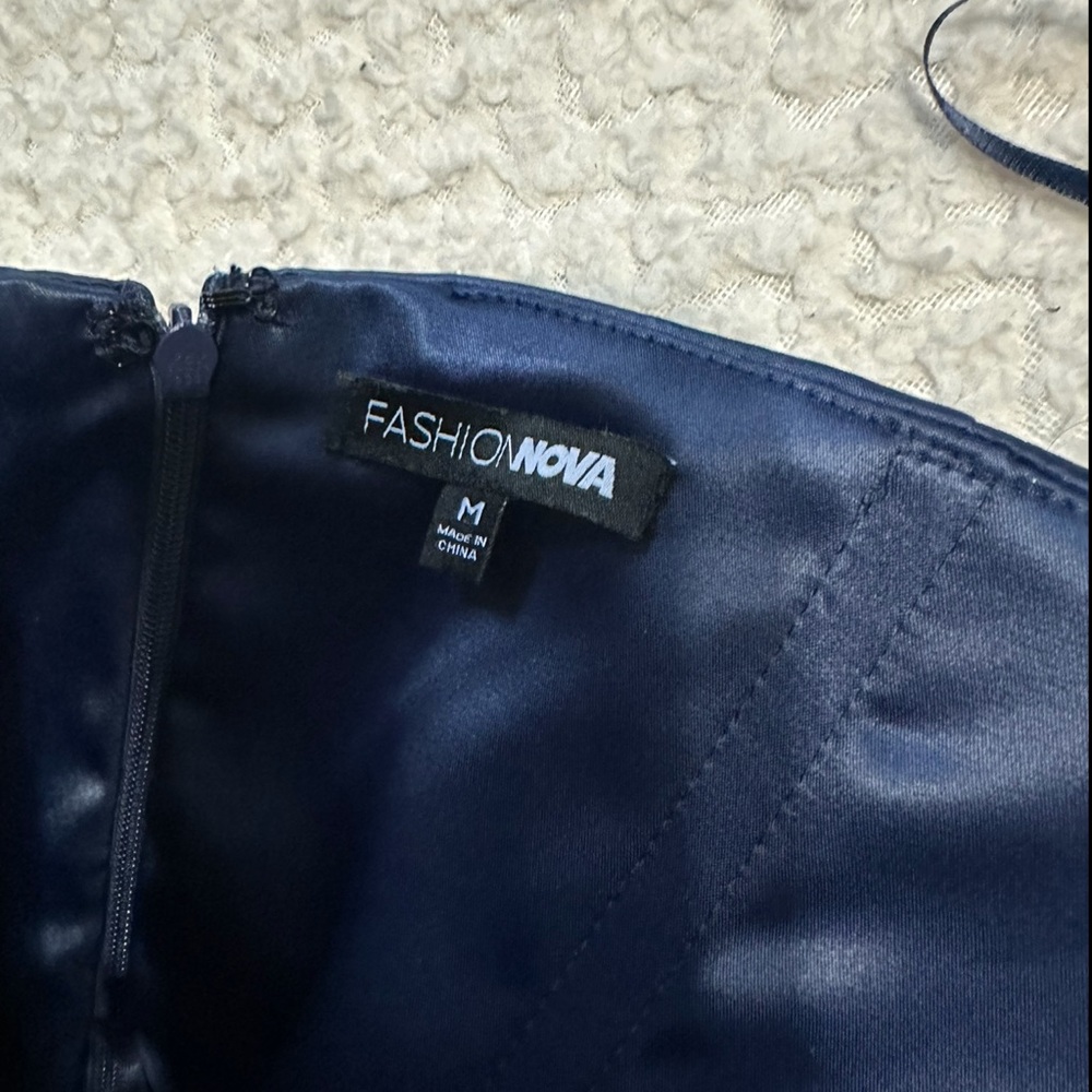 Elegant Navy Blue Strapless Dress - Picture 3 of 4